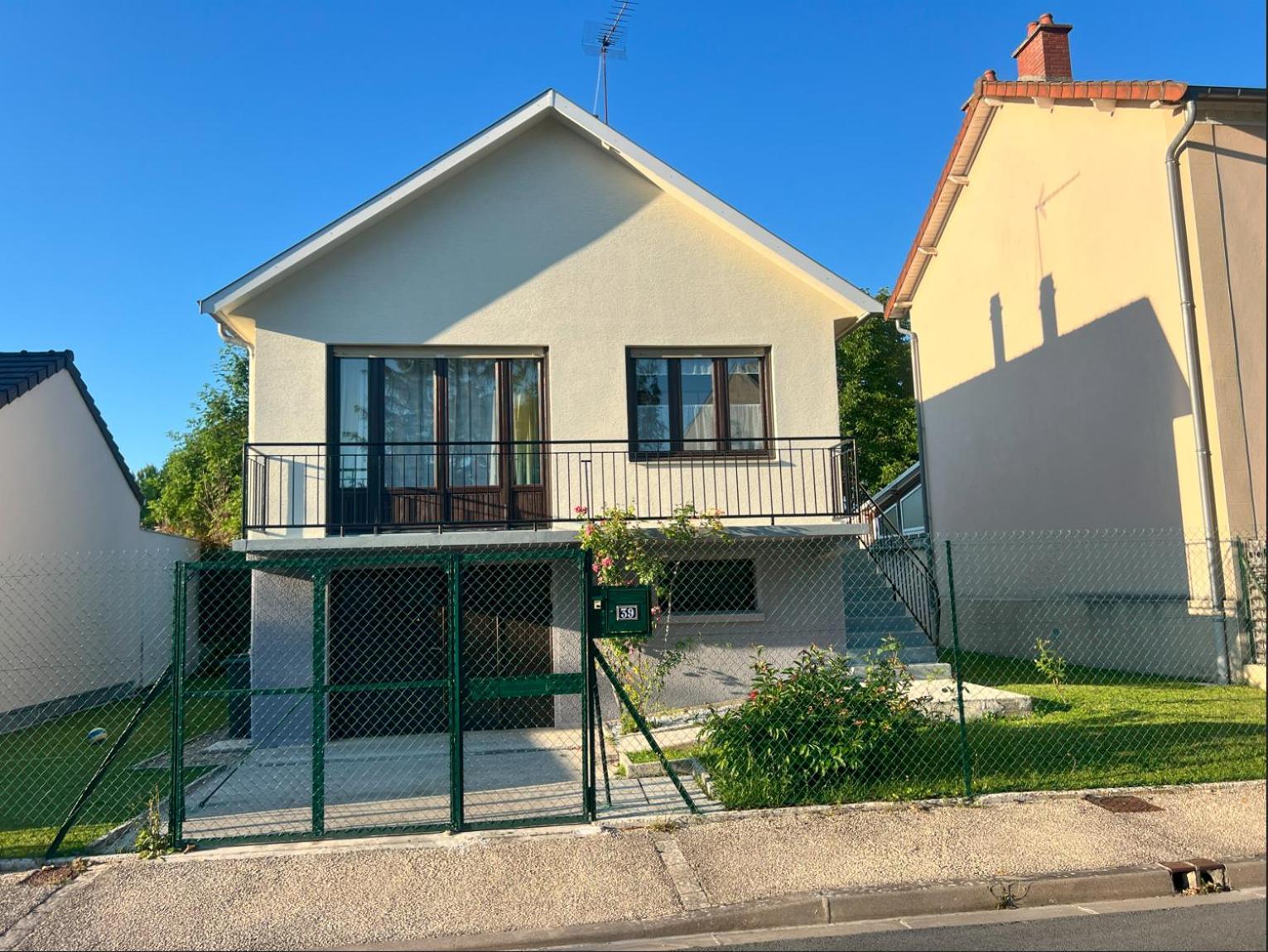Belle Maison Avec Jardin ! Bezannes Luaran gambar